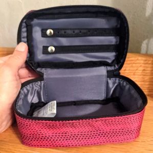 Thirty One baubles and bracelets case